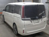Цена авто Toyota Esquire с аукционов Японии, номер кузова ZWR80G, пробег 149 000, оценка 6