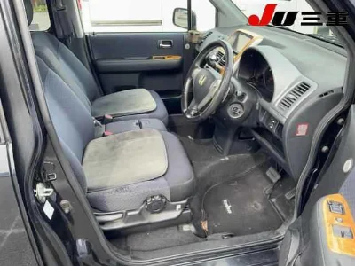 HONDA MOBILIO SPIKE