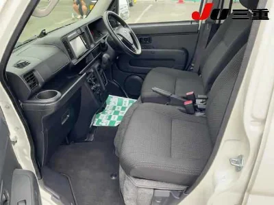 TOYOTA PIXIS VAN