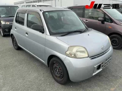 DAIHATSU ESSE