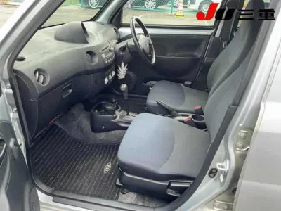 DAIHATSU ESSE