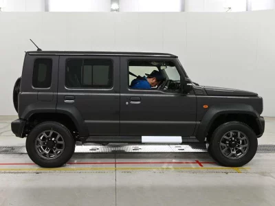 SUZUKI JIMNY NOMADE