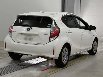 Статистика аукционов Toyota Aqua