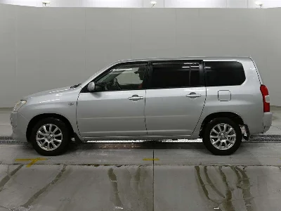 TOYOTA SUCCEED
