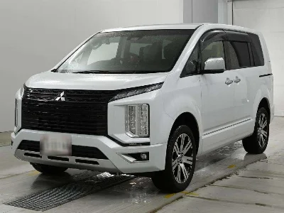 MITSUBISHI DELICA D5