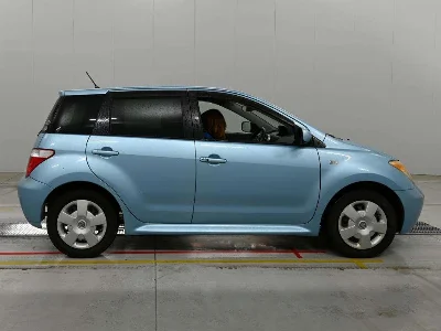 TOYOTA IST