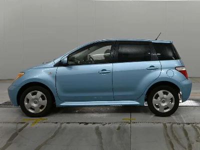 TOYOTA IST