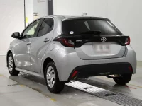 Цена авто Toyota Yaris с аукционов Японии, номер кузова KSP210, пробег 121 000, оценка 8