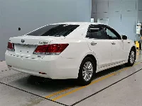 Цена авто Toyota Crown с аукционов Японии, номер кузова AWS210, пробег 139 000, оценка 8