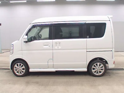 NISSAN CLIPPER RIO