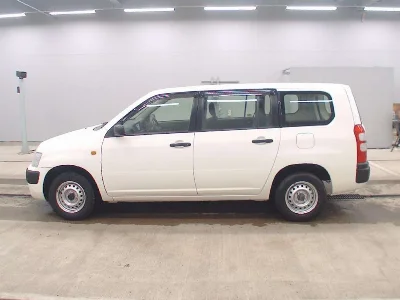 TOYOTA SUCCEED