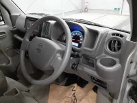 Цена авто Nissan NV100 Clipper с аукционов Японии, номер кузова DR17V, пробег 63 000, оценка 6