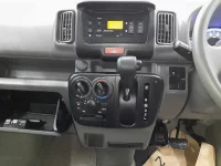 Цена авто Nissan NV100 Clipper с аукционов Японии, номер кузова DR17V, пробег 63 000, оценка 6