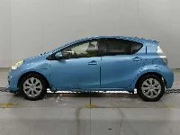 Цена авто Toyota Aqua с аукционов Японии, номер кузова NHP10, пробег 111 000, оценка 6