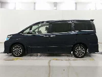 Цена авто Toyota Voxy с аукционов Японии, номер кузова ZRR80W, пробег 101 000, оценка 20