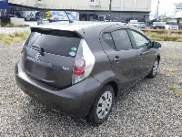 Цена авто Toyota Aqua с аукционов Японии, номер кузова NHP10, пробег 165 000, оценка 7