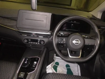 NISSAN AURA