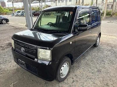 TOYOTA PIXIS SPACE