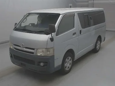 TOYOTA REGIUS VAN
