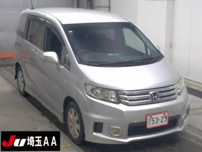 HONDA FREED SPIKE