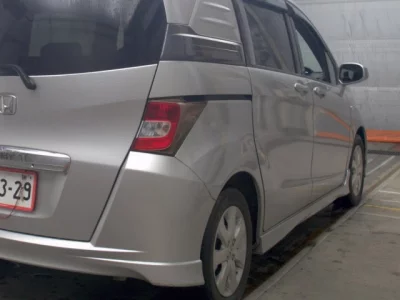 HONDA FREED SPIKE