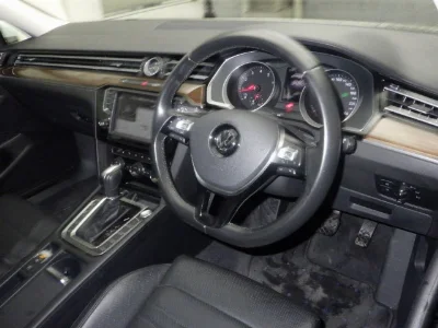 VOLKSWAGEN PASSAT WAGON