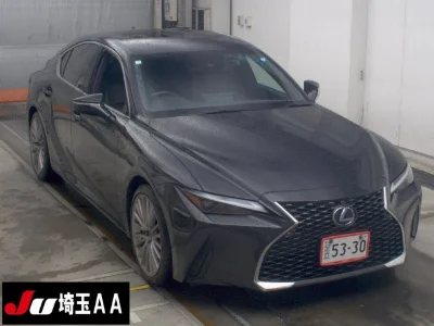 LEXUS IS