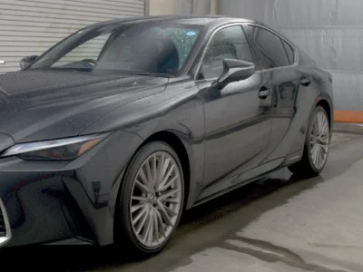 LEXUS IS