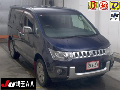MITSUBISHI DELICA D5
