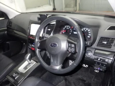 SUBARU LEGACY B4