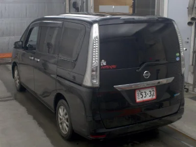 NISSAN SERENA