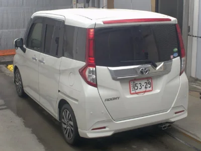 TOYOTA ROOMY