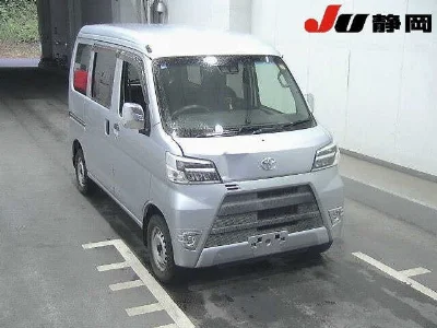 TOYOTA PIXIS VAN