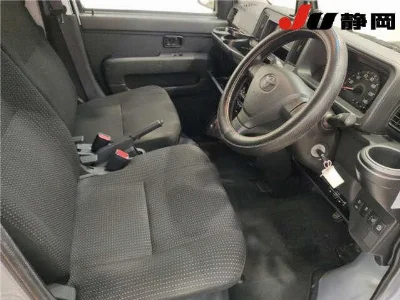 TOYOTA PIXIS VAN