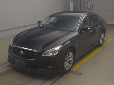 NISSAN FUGA