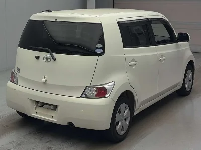 TOYOTA BB