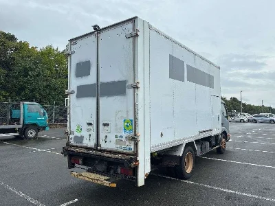 TOYOTA DYNA