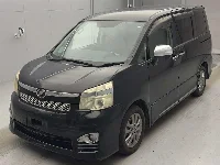 Цена авто Toyota Voxy с аукционов Японии, номер кузова ZRR70W, пробег 204 000, оценка 7