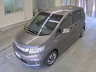 HONDA FREED SPIKE