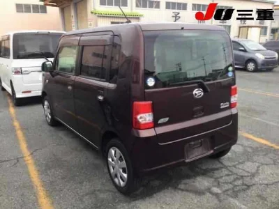 DAIHATSU MOVE CONTE