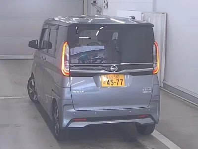 NISSAN ROOX