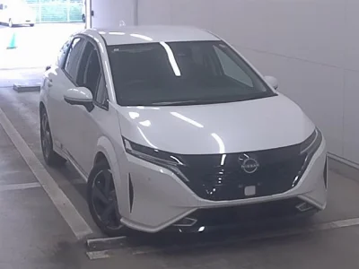 NISSAN AURA