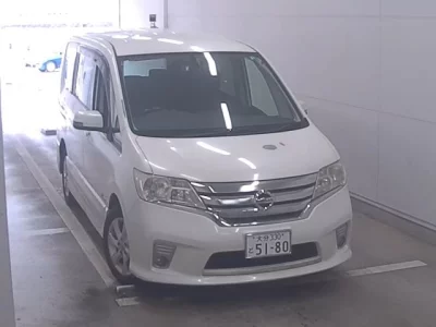 NISSAN SERENA