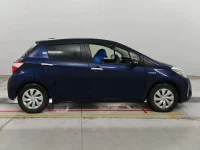 Цена авто Toyota Vitz с аукционов Японии, номер кузова NHP130, пробег 67 000, оценка 2