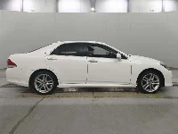 Цена авто Toyota Crown с аукционов Японии, номер кузова GRS200, пробег 139 000, оценка 8