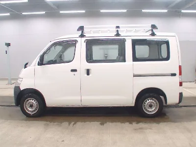 TOYOTA TOWN ACE VAN