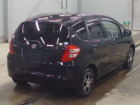 Цена авто Honda Fit с аукционов Японии, номер кузова GE6, пробег 143 000, оценка 2