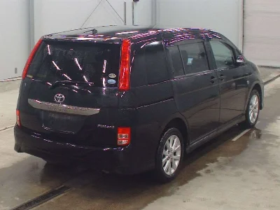 TOYOTA ISIS