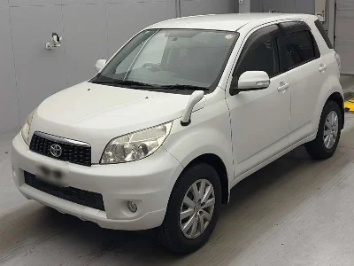 TOYOTA RUSH