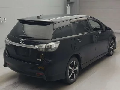 TOYOTA WISH